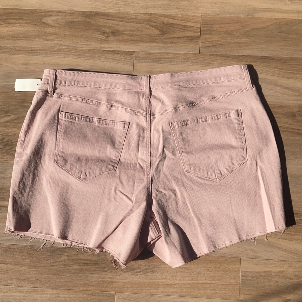 EVRI raw hem denim short with stretch size 22W - Picture 13 of 14